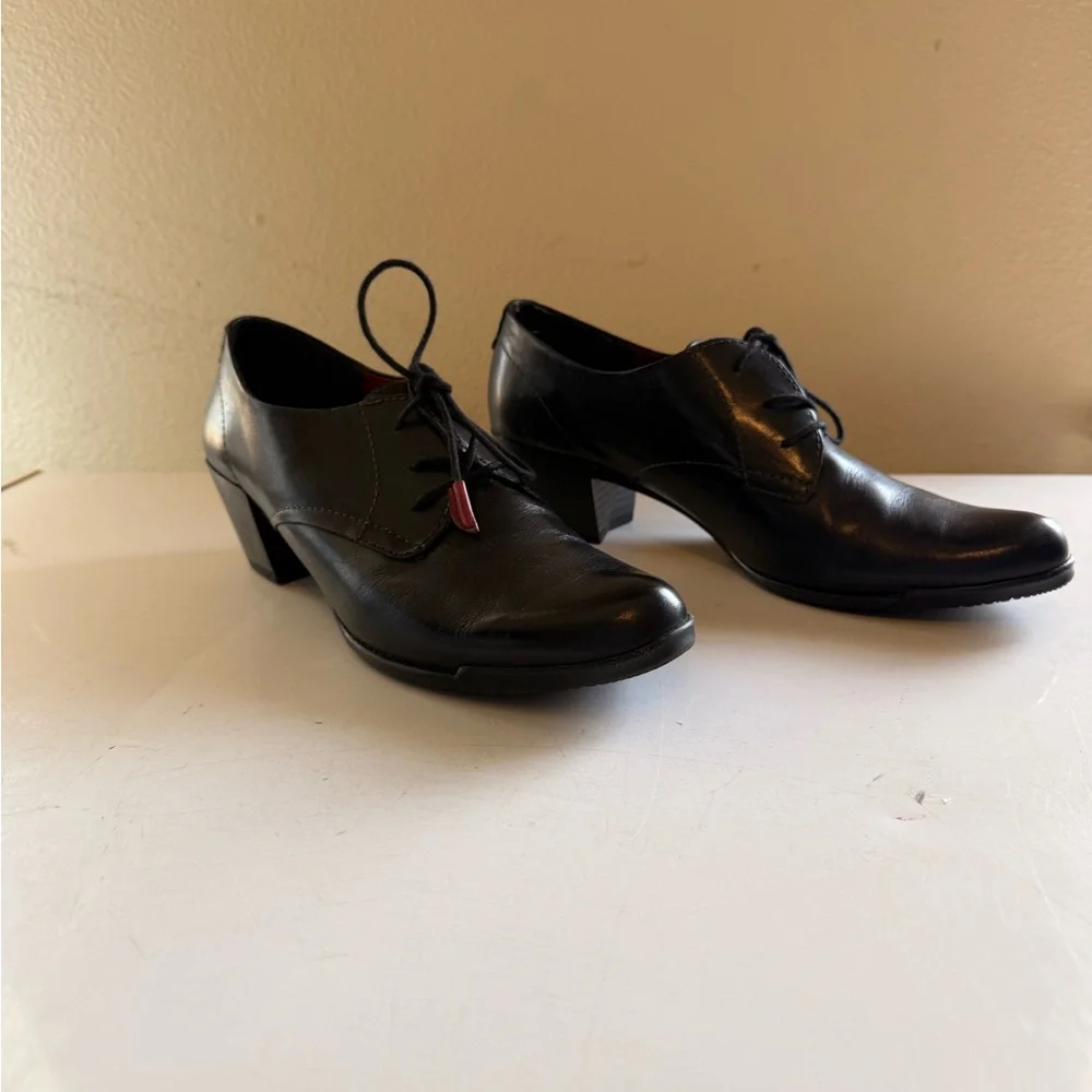 NEW Elegant Black Leather Tamaris Women's Oxford Shoes, Made in Germany, size 41 - Picture 2 of 10